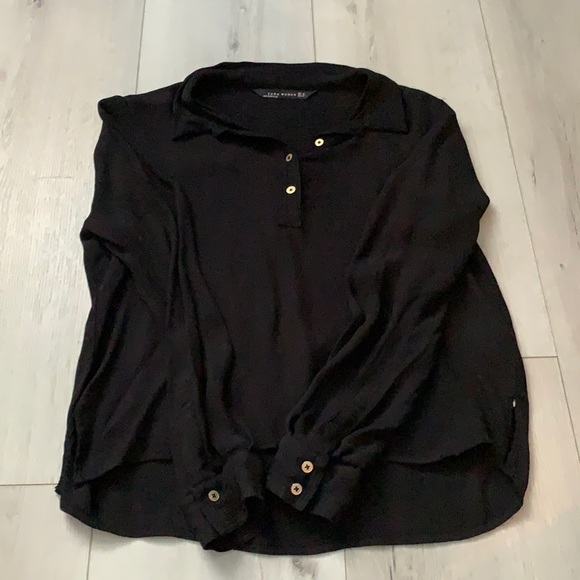 Black blouse - Picture 2 of 7